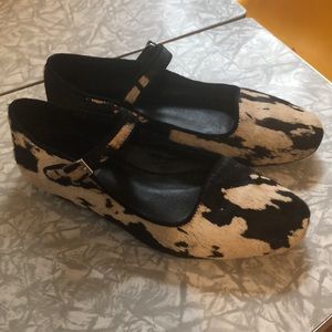Jeffrey Campbell Mary Jane Ballet flats ,Pony Hair, Cow Print Size 7